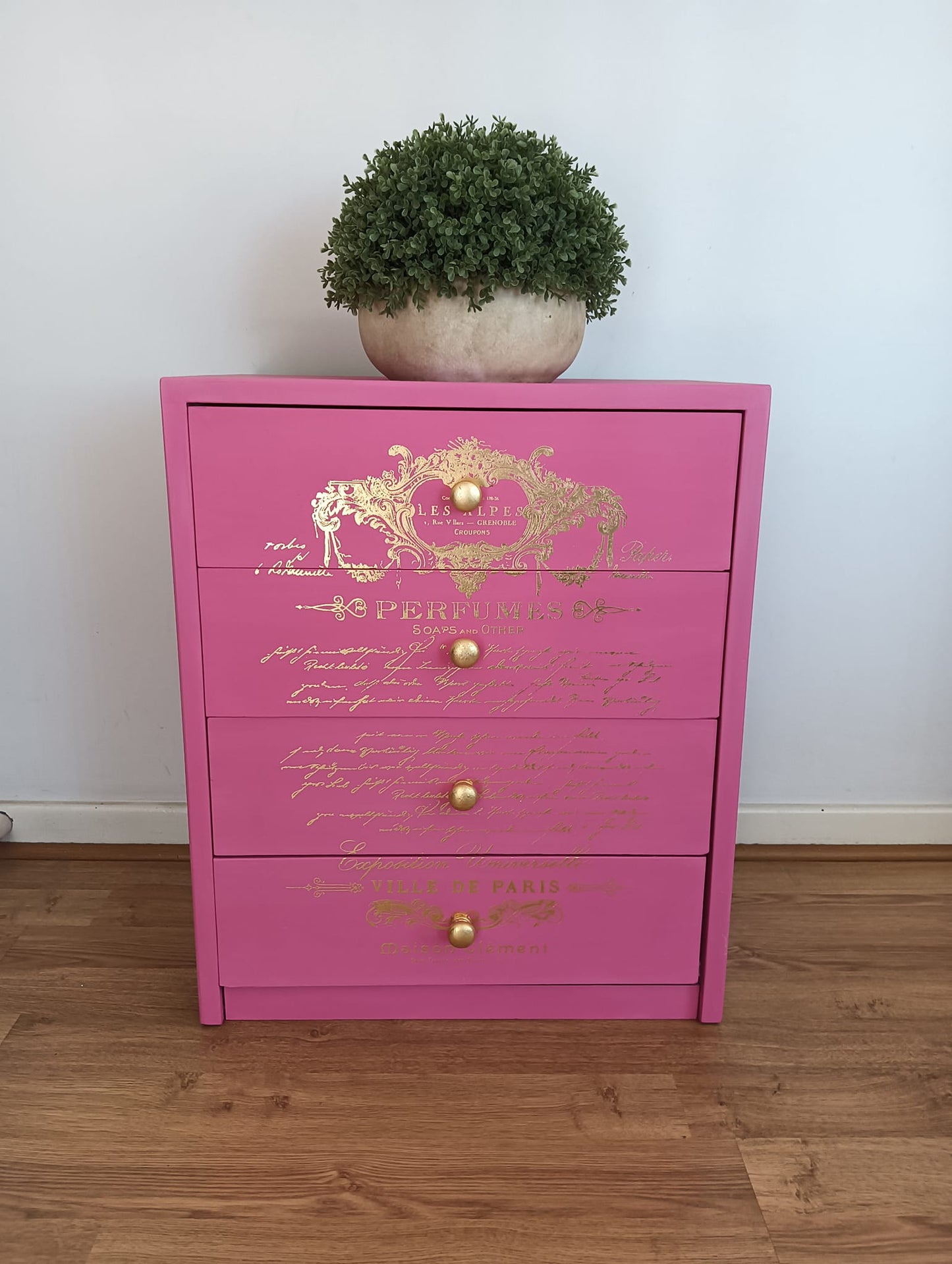 Capri Pink Annie Sloan Chalk Paint®