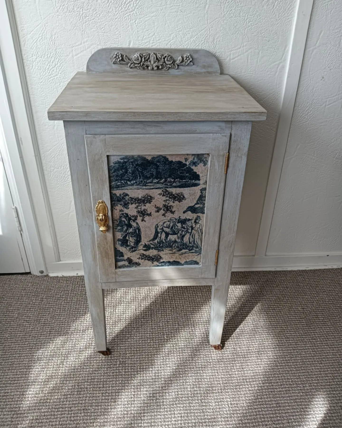 Louis Blue Annie Sloan Chalk Paint®