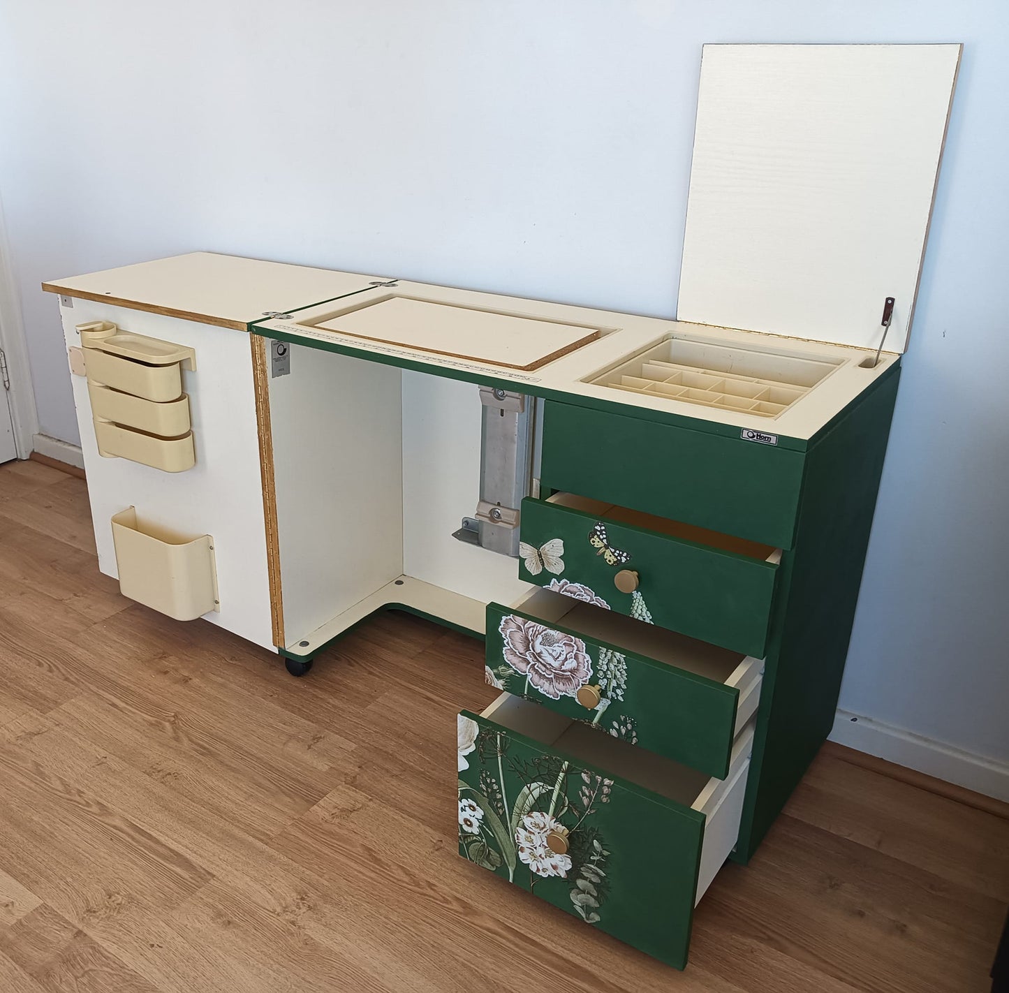 Amsterdam Green Annie Sloan Chalk Paint®